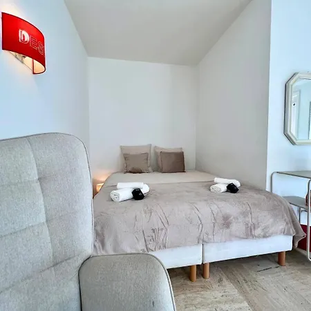 Apartament ⭐️ Lumineux + Balcon ⭐️ 5 Min Bd Carnot *
