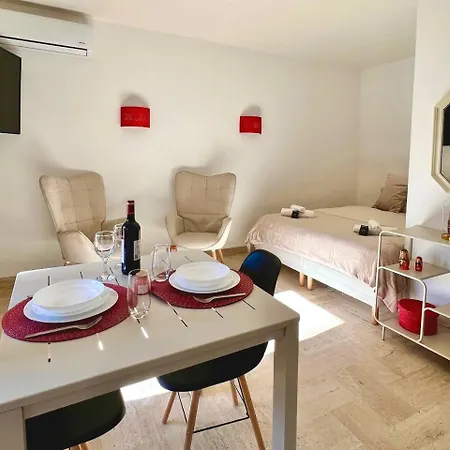 ⭐️ Lumineux + Balcon ⭐️ 5 Min Bd Carnot Apartament *